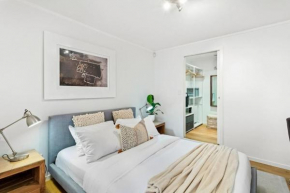 A Tropical Escape in Freemans Bay with Air-Con